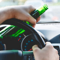 how to recognize signs of a drunk driver